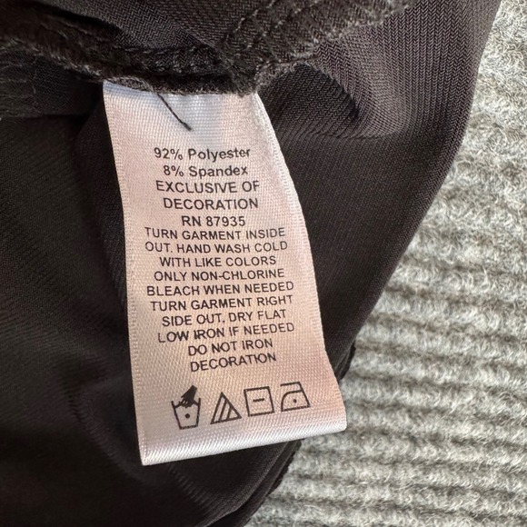 Susan Graver Womens 1X Liquid Knit Deep V-Neck Shirt Top Metallic Colored Stones - Picture 4 of 7